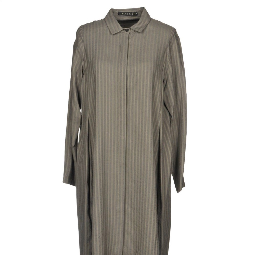 Sofisticate comfy Button down